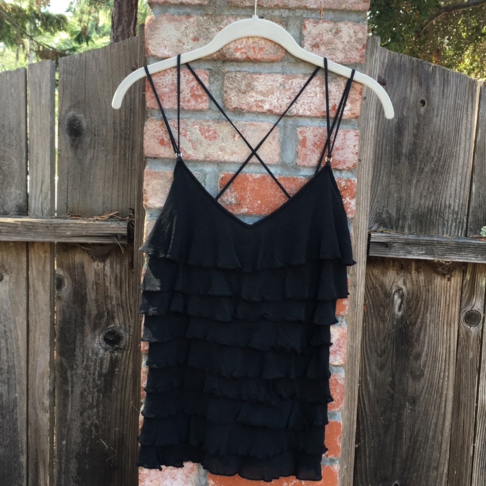 Black ruffle crisscross strapped tank/ 💯 % silk