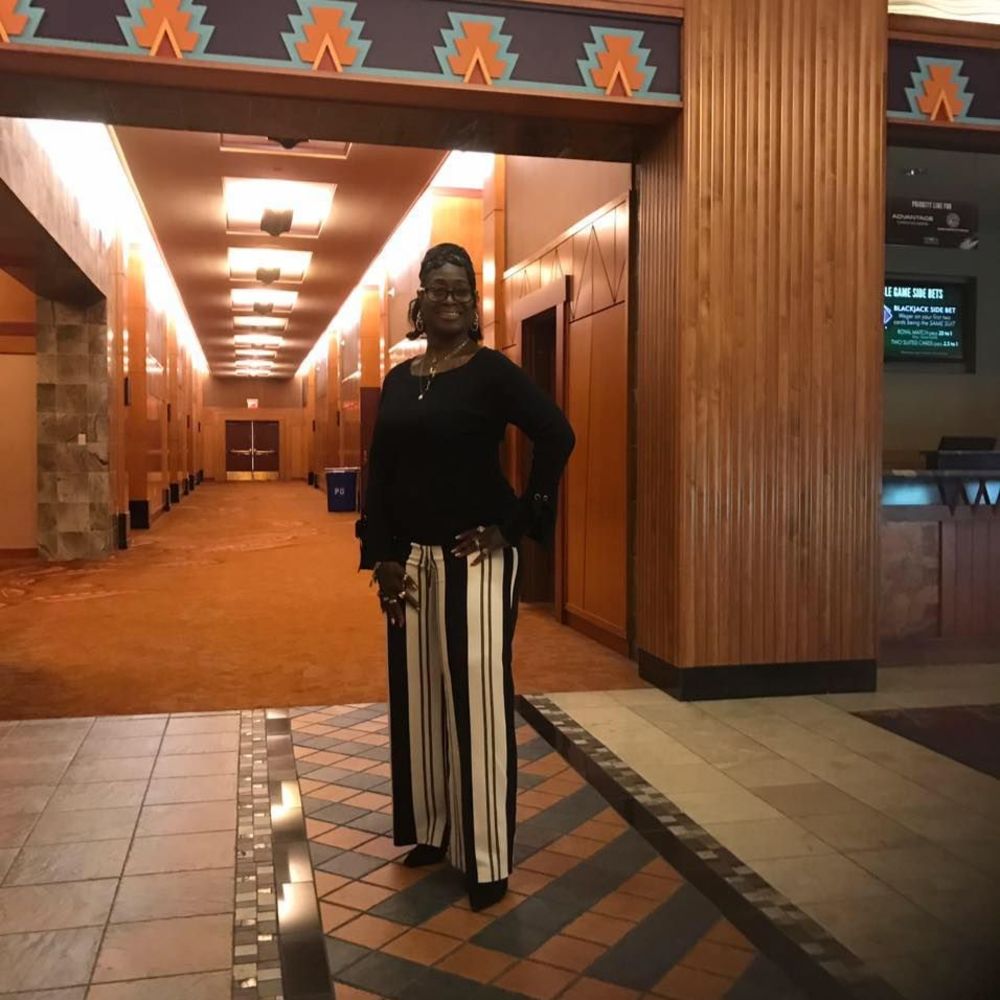 Meet your Posher, Sandra