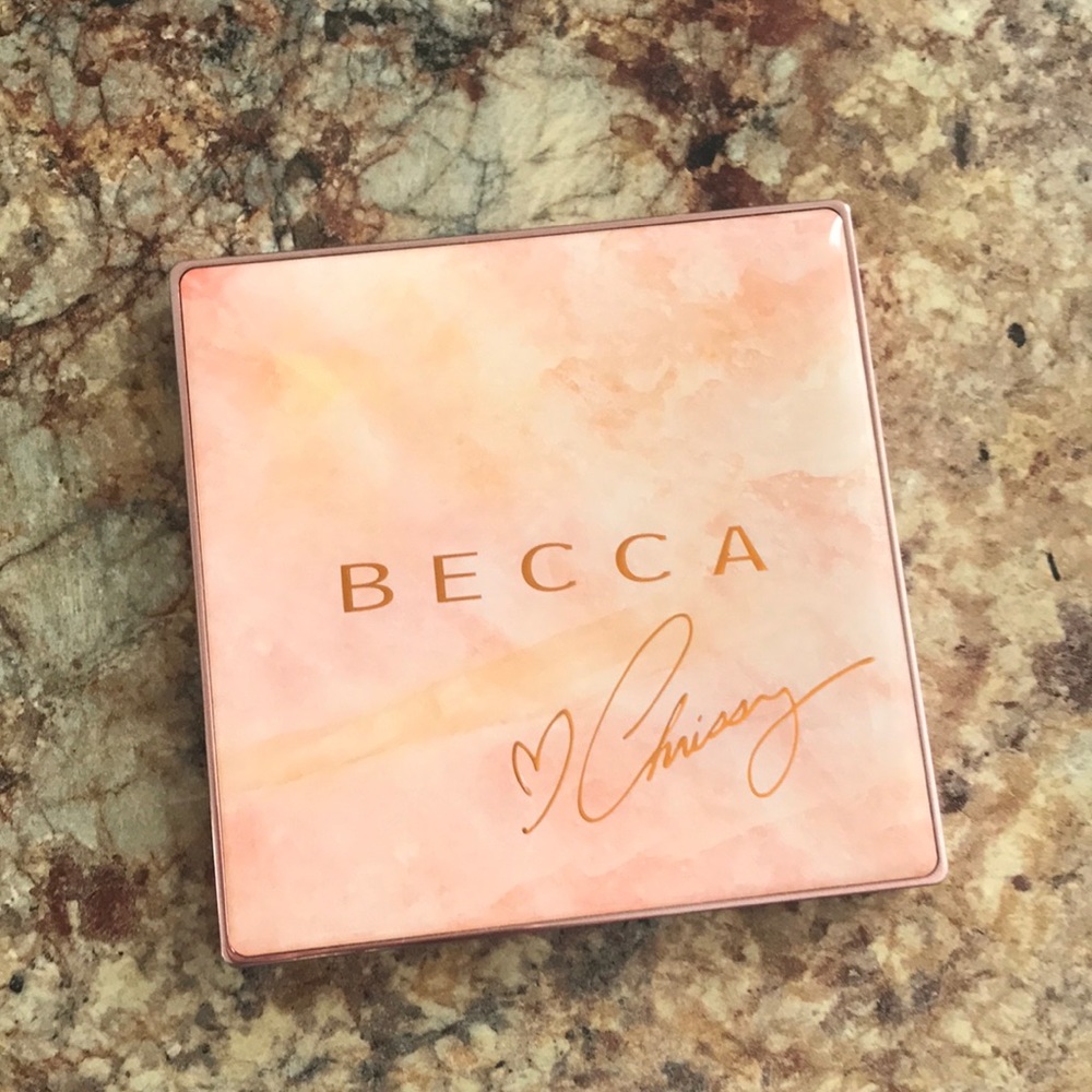 BECCA "Becca x Chrissy Teigen Glow Face Palette"