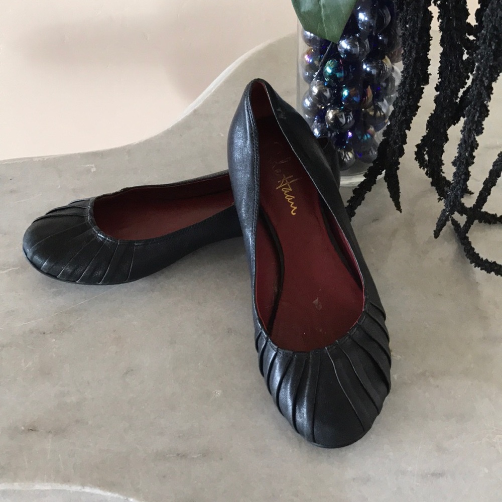 Cole Haan Ballet Fats. Black. All leather shoes.