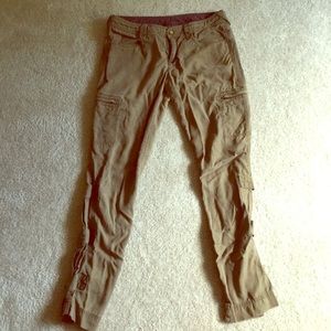 Athleta Size 4 Olive Green Lightweight Pants