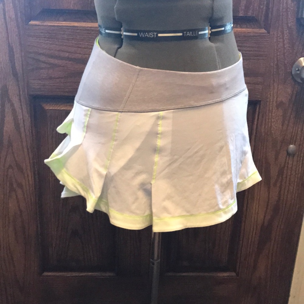 Charity Listing! Lululemon Tennis Skirt, sz 8