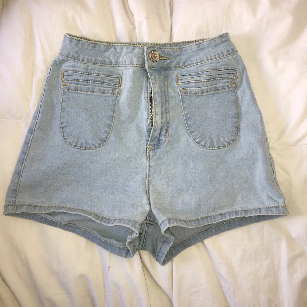 Cute high waisted shorts
