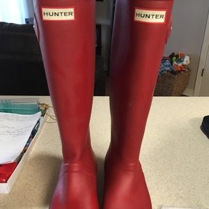 Hunter Matte Red Rain Boots