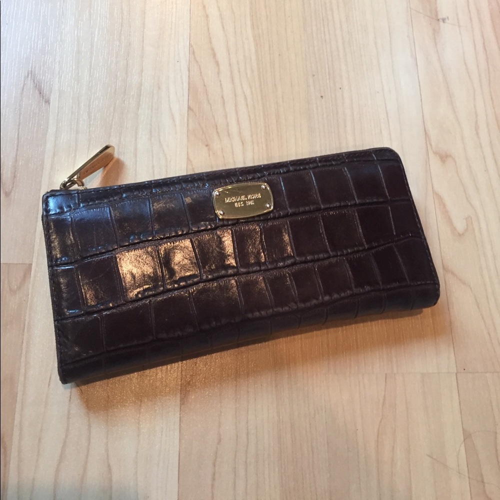 Michael kors wallet