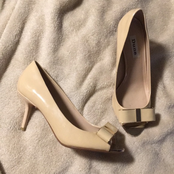 Nude Dune kitten heels with bow size 38 - Picture 1 of 3