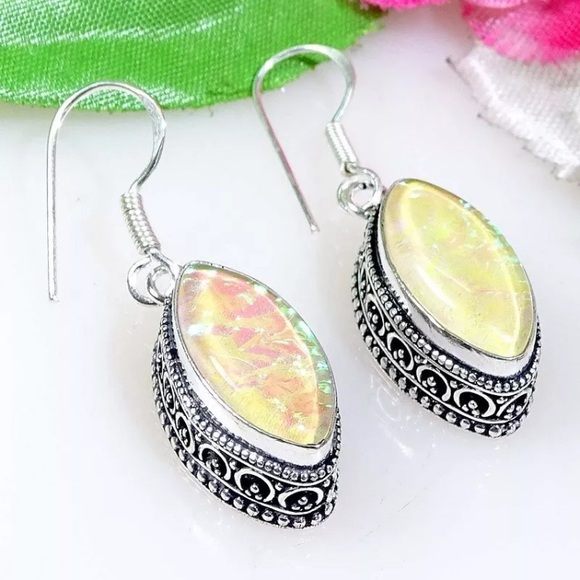 Jewelry - Australian Opal 925 earrings