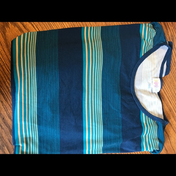 Lularoe large Irma - Picture 1 of 1