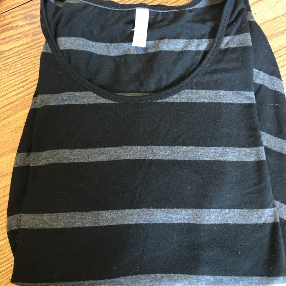 Lularoe large perfect t