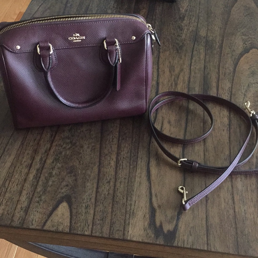 LAST CHANCE!!🚨Authentic Coach 👛