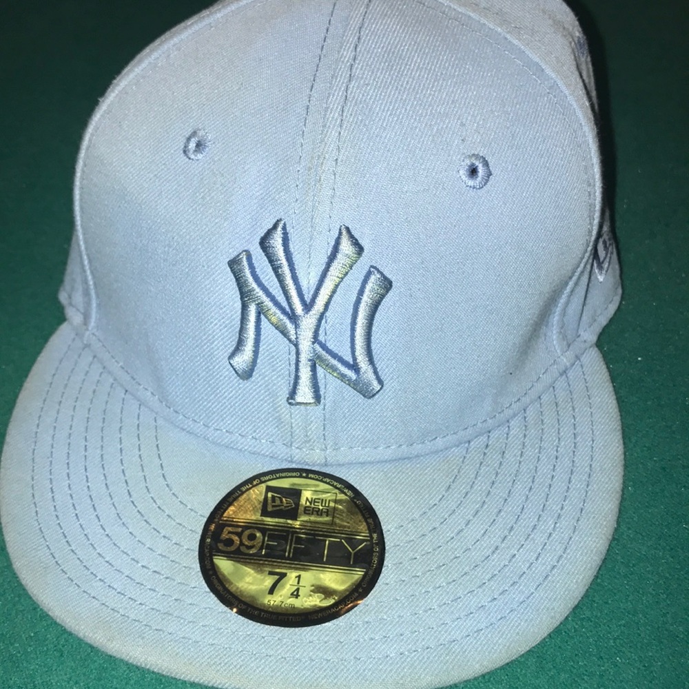 Blue new era Yankees hat!