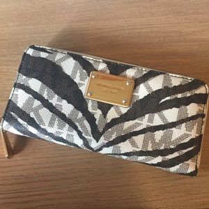 Michael Kors wallet