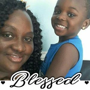 Meet your Posher, Khadija