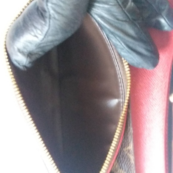 💯% Authentic Louis Vuitton Emile Wallet 💕 - Picture 6 of 8