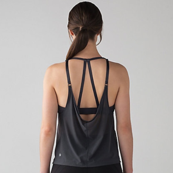 Lululemon Revitalize Tank TRANSFORMABLE - Picture 2 of 3