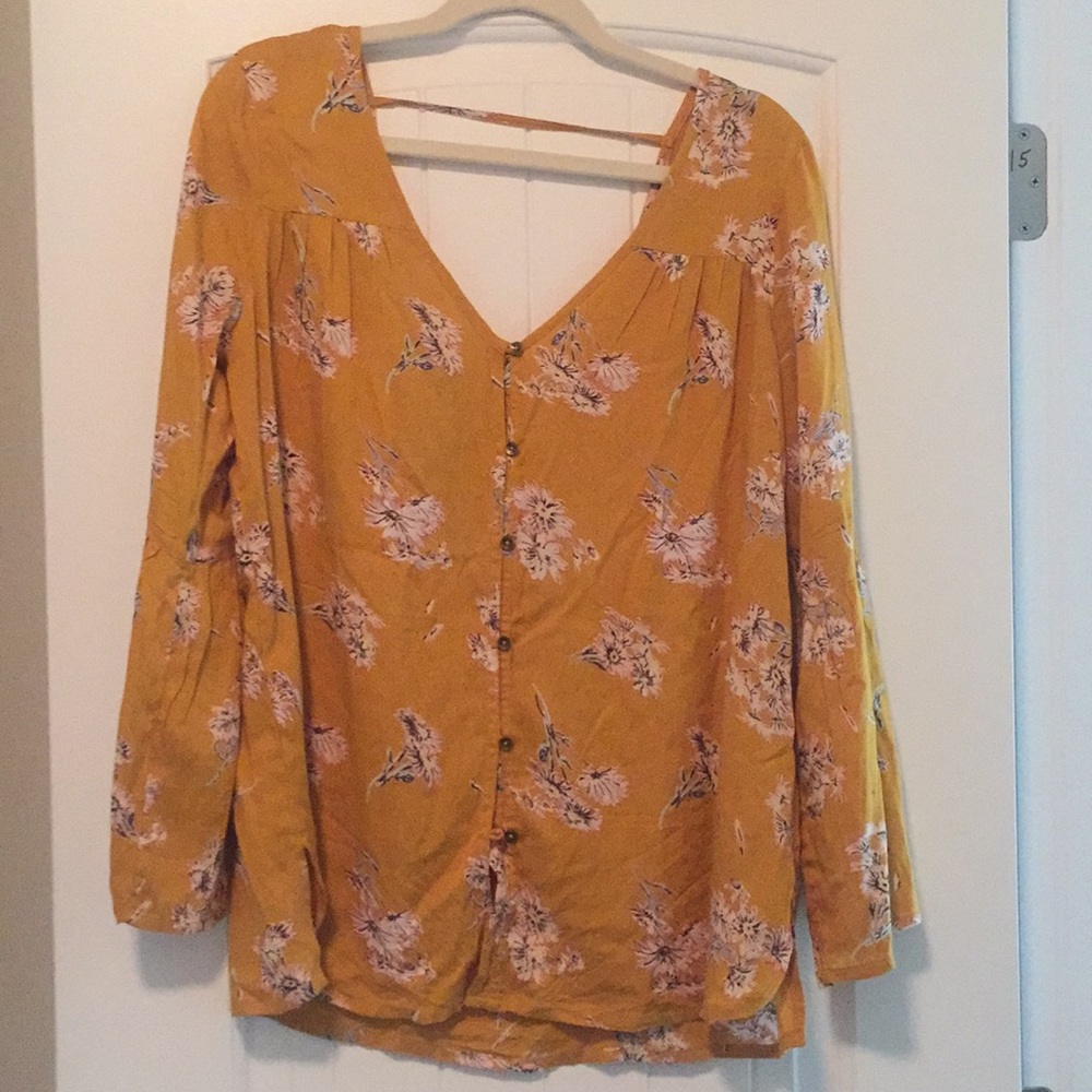 Patterned bell sleeve top
