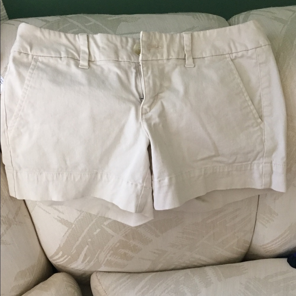 2 pair of American eagle casual shorts