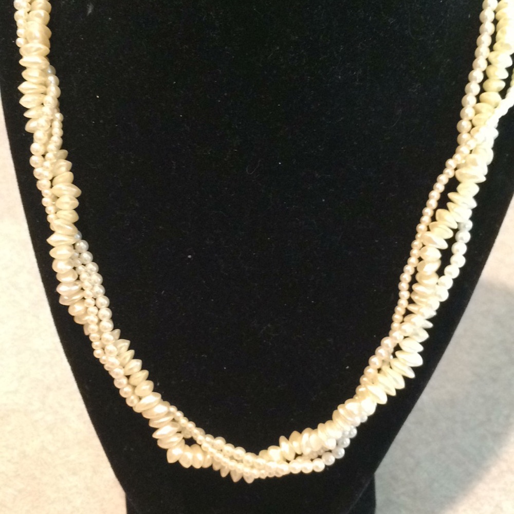 Pearl necklace