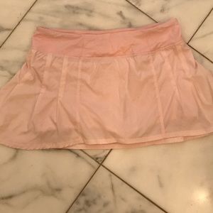 Light pink Lululemon skirt! Worn maybe twice.