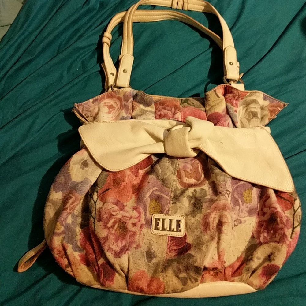 Elle purse
