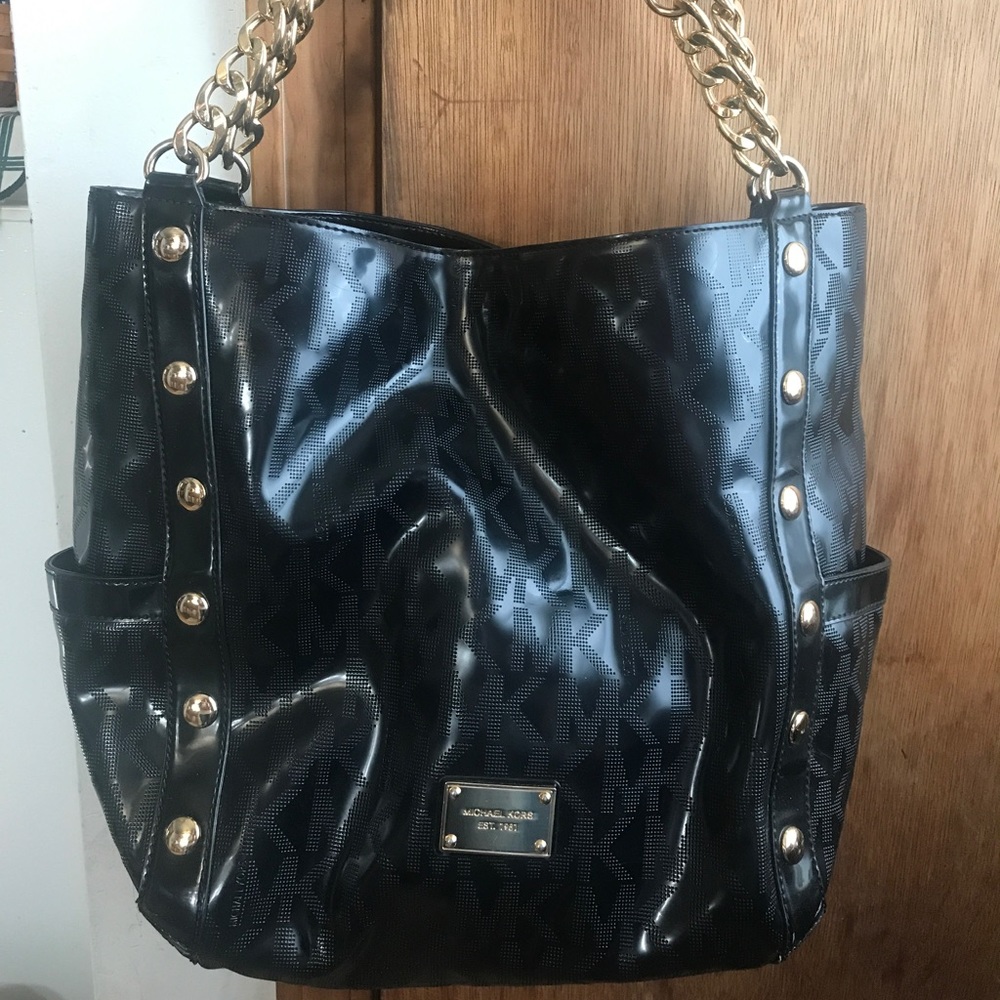 Used Black MK Shoulder Bag.