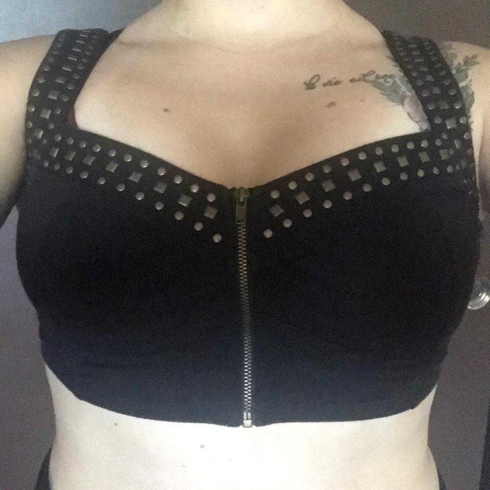 Zip-up crop top