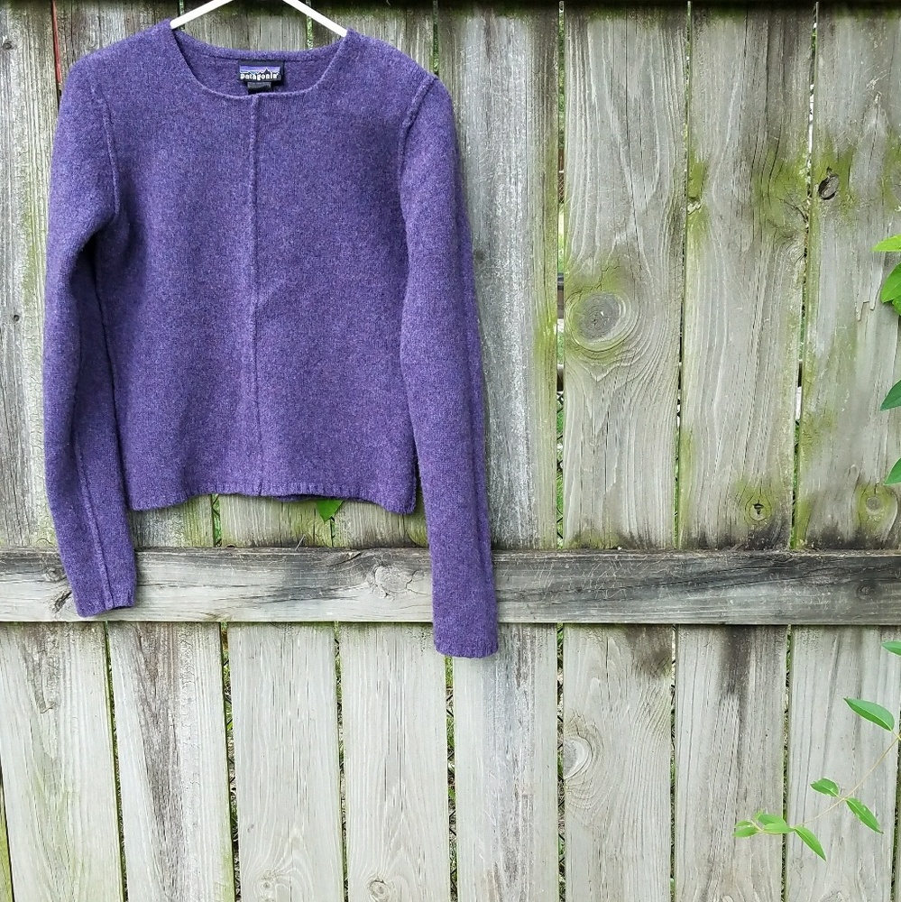 VINTAGE PATAGONIA SWEATER