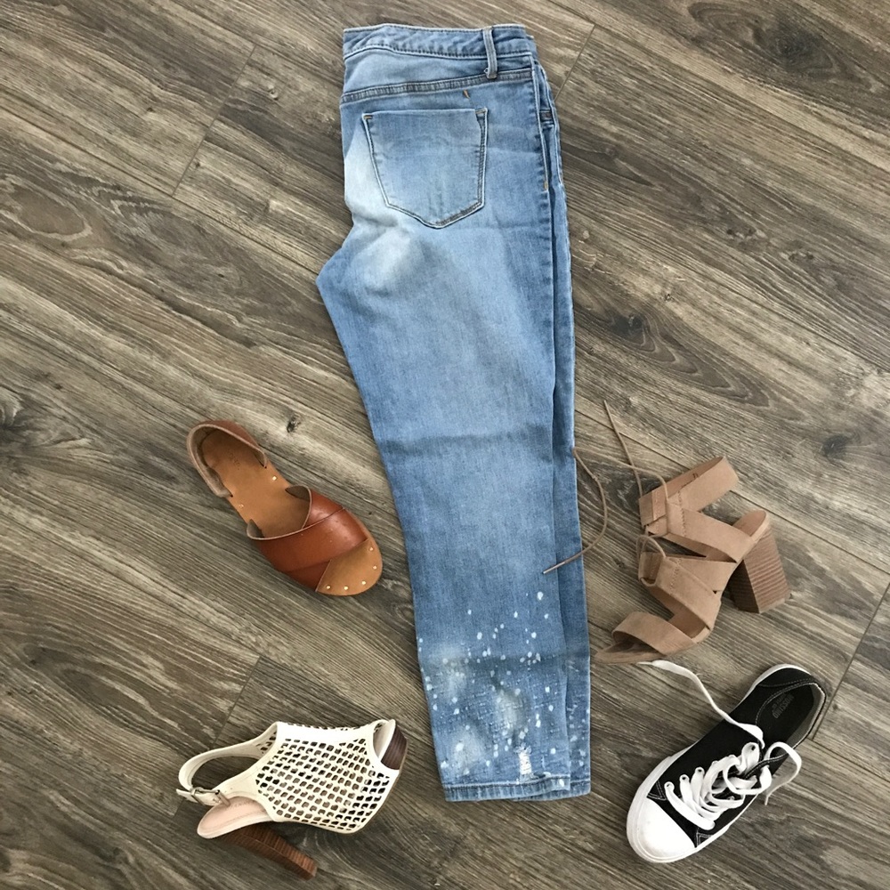 Distressed Crop Jeans