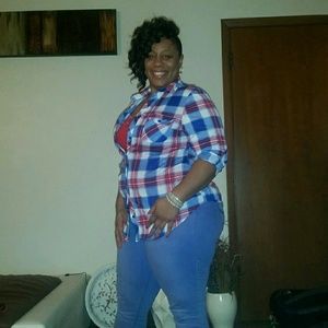 Meet your Posher, Danette