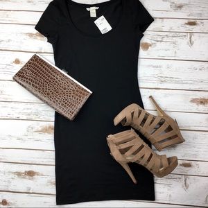 NWT H&M Fitted Short Sleeve Dress XS