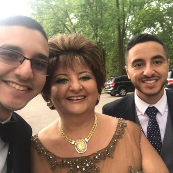 Meet your Posher, Lucy - Picture 1 of 1