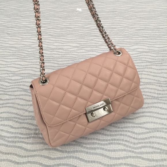 ❌SOLD❌ Michael Kors Shoulder Bag, Soft Pink - Picture 4 of 7