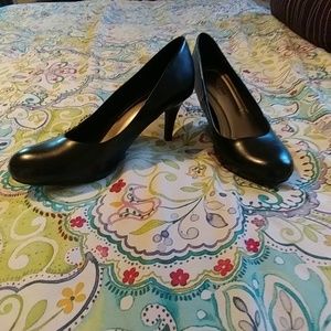 Black classic heels