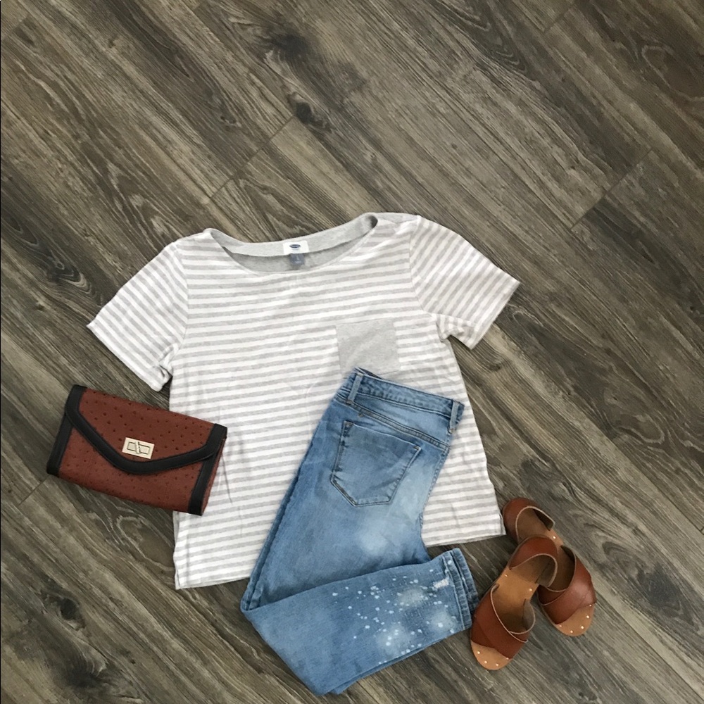 Old Navy Grey/White a striped Shirt