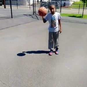 Meet your Posher, Akeem