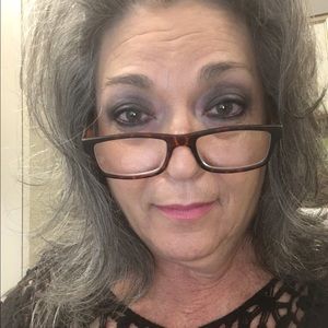 Meet your Posher, Cheryl