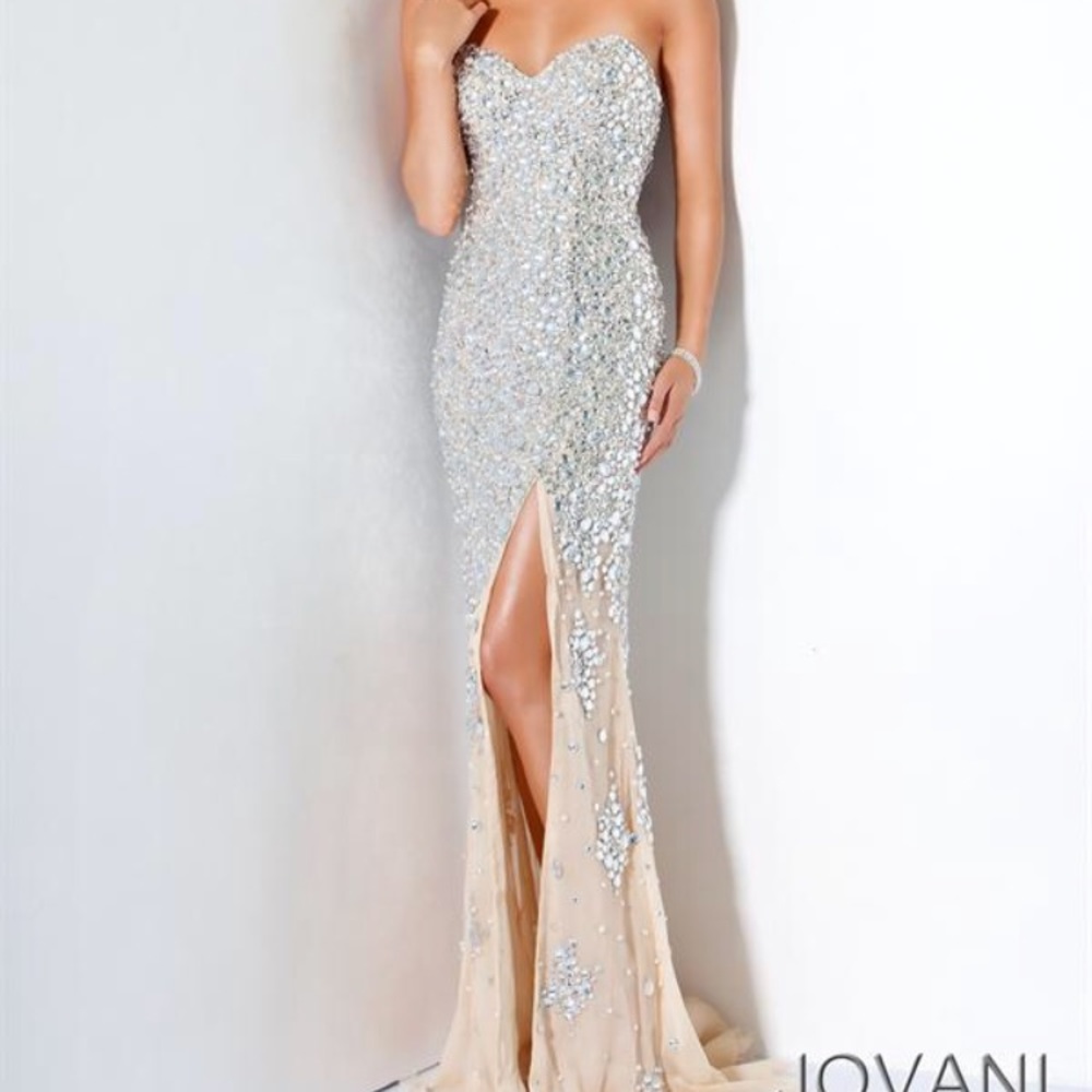 Gorgeous Jovani Embellished Prom Dress Size 4
