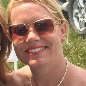 Meet your Posher, Christy