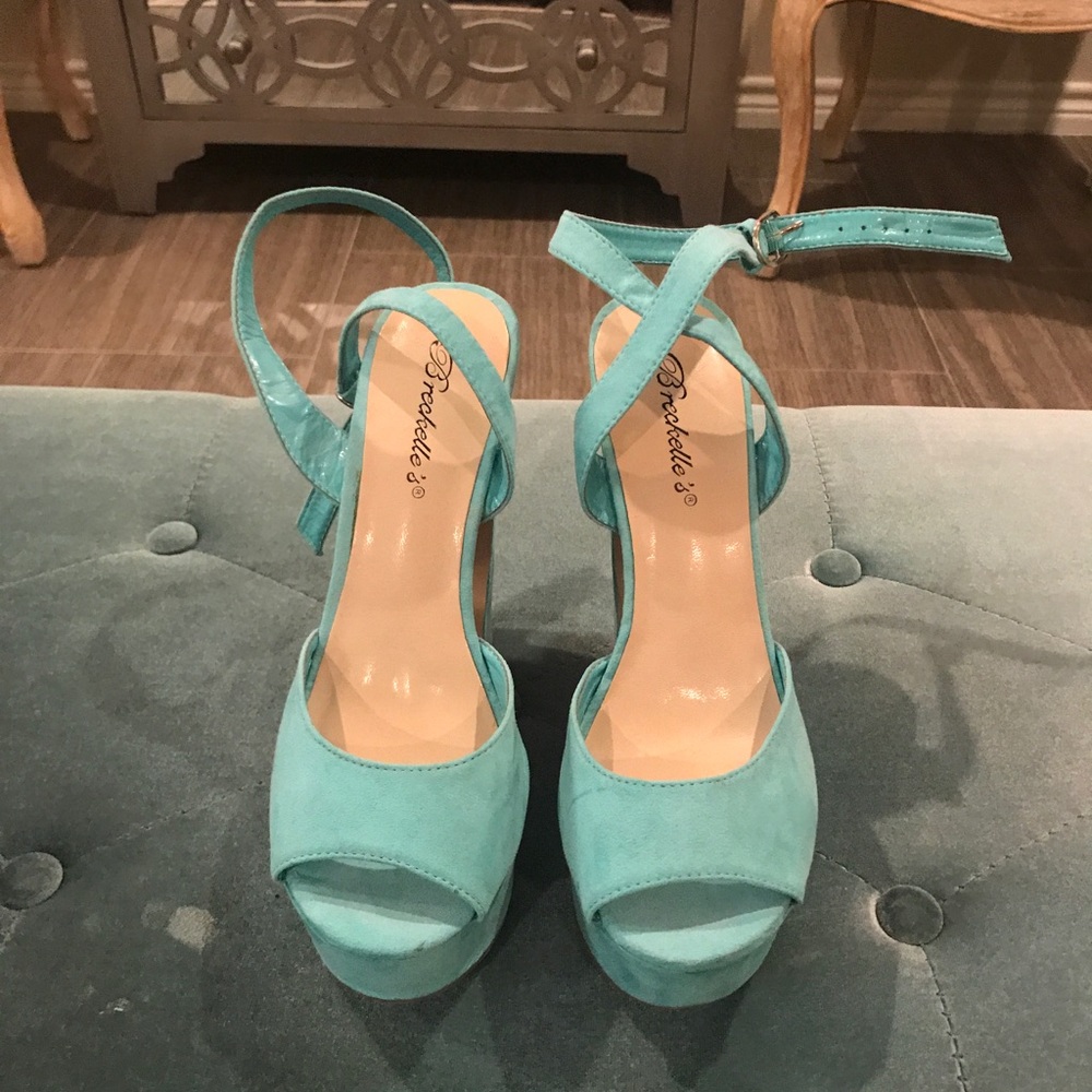 Turquoise wedges