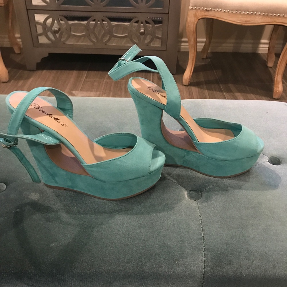 Turquoise wedges - Picture 2 of 4