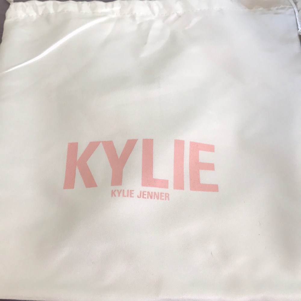 Drawstring dust bag by Kylie cosmetics
