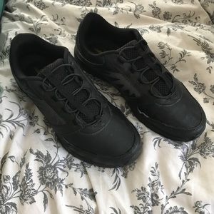 Tredsafe nonslip work shoes