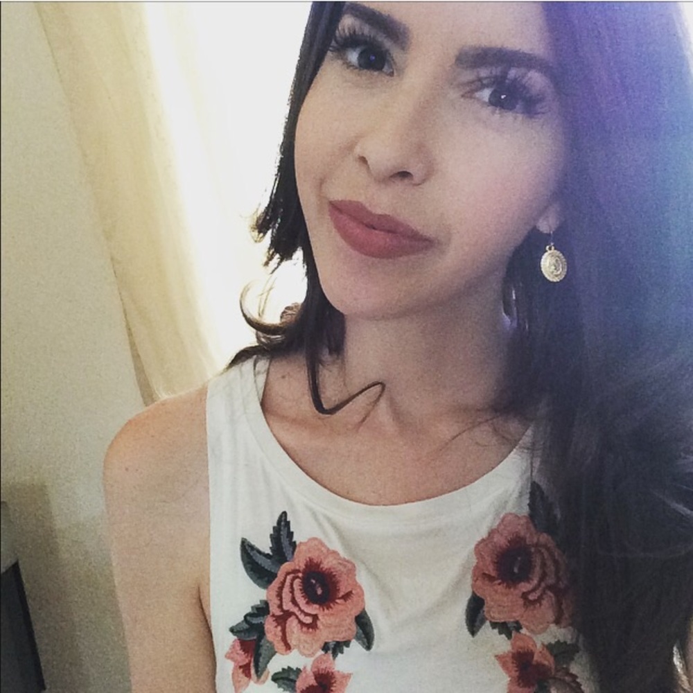 Meet your Posher, Alyssa