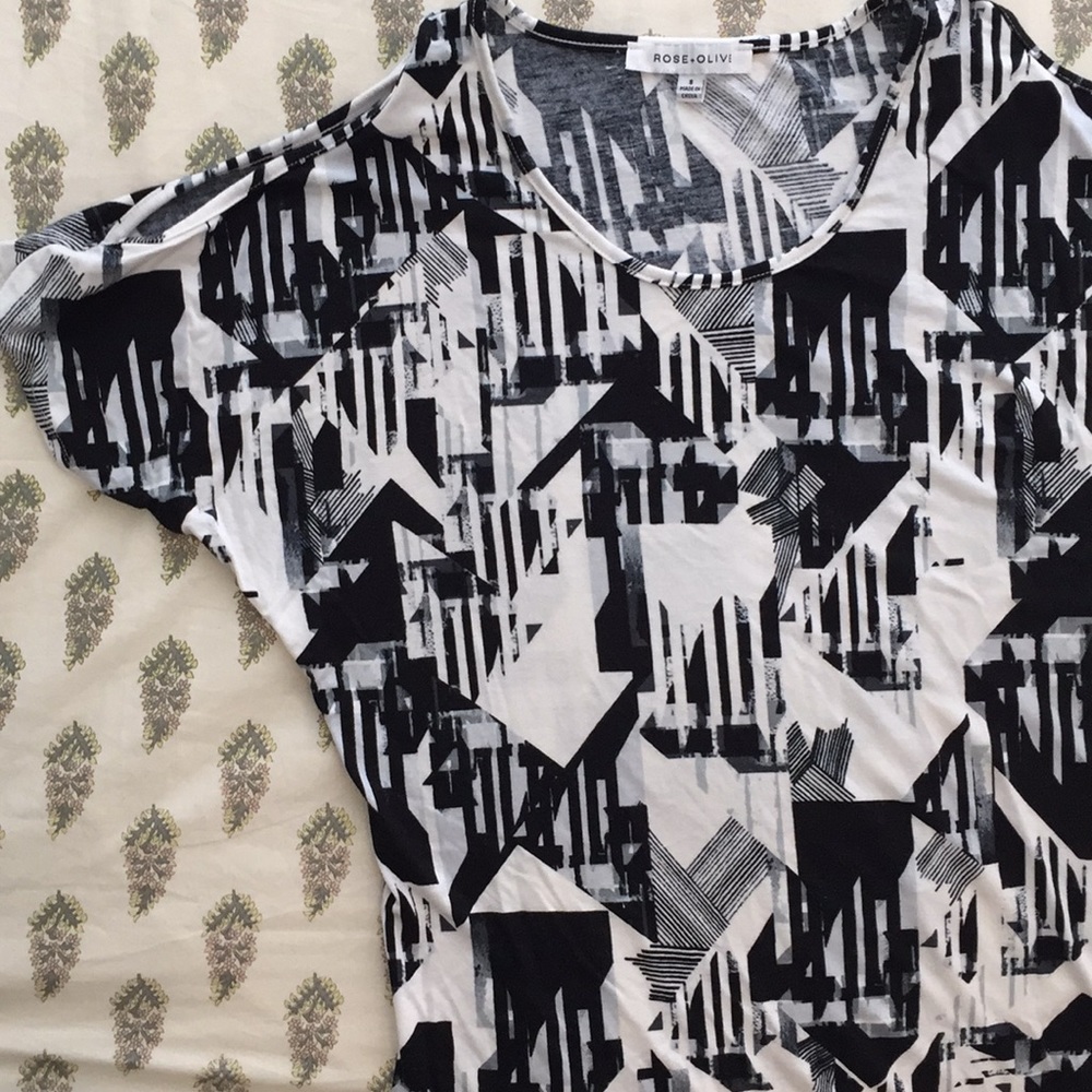 Open Shoulder Short-Sleeve