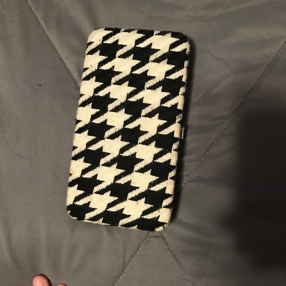 Houndstooth wallet