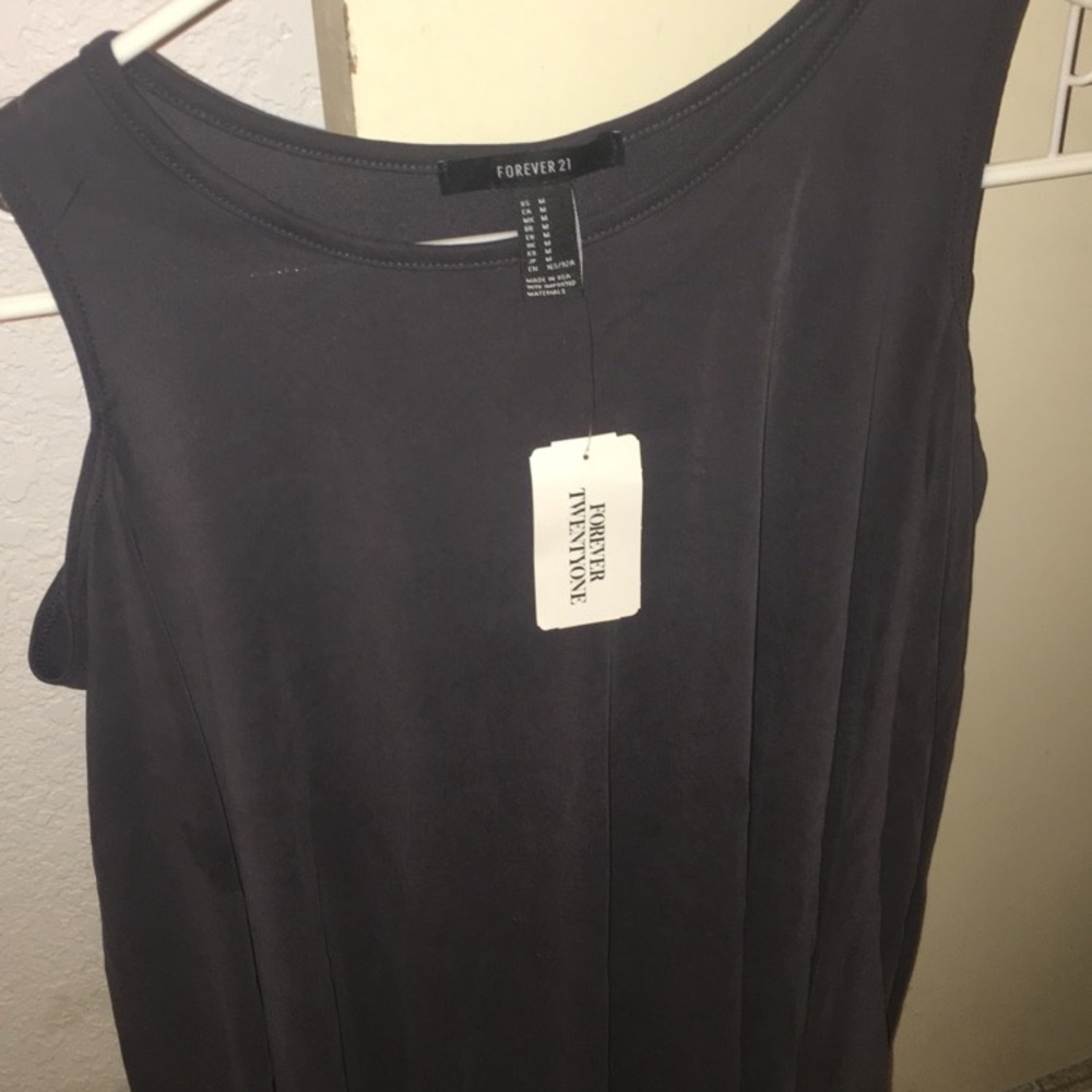 Beautiful gray blouse, perfect for fall/winter!