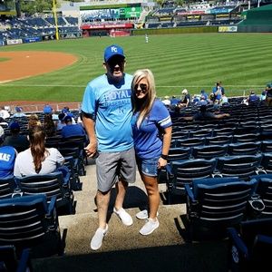 Meet your Posher, Crystal