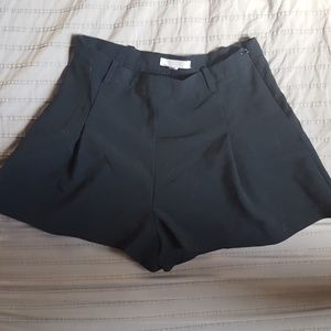 High wasted cotton flowey shorts