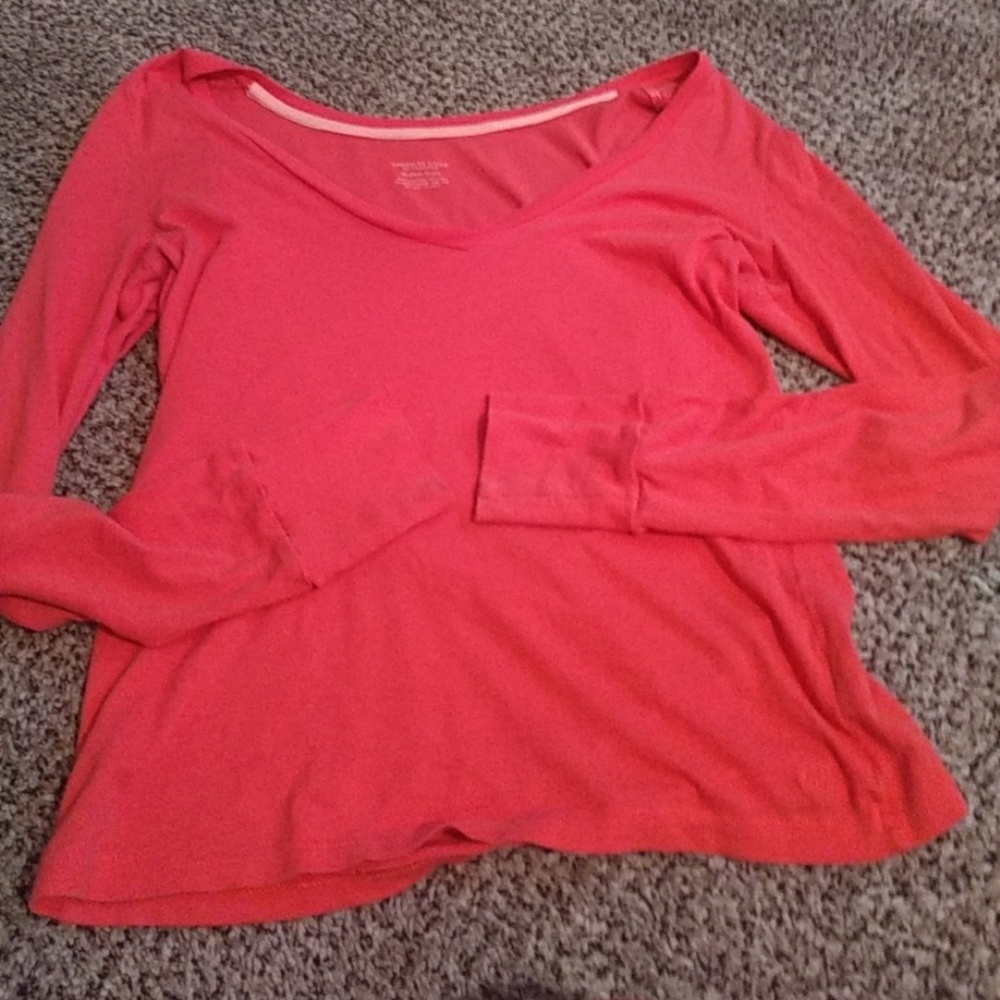 V neck Long Sleeve American Eagle