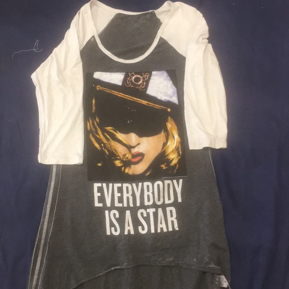 Trunk Ltd  t shirt Sz S gray everybody is a star